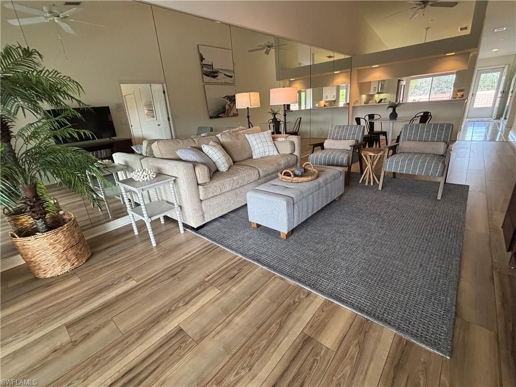 6650 SE Beach Resort Dr, Unit 910, Naples, FL 34114 Photo