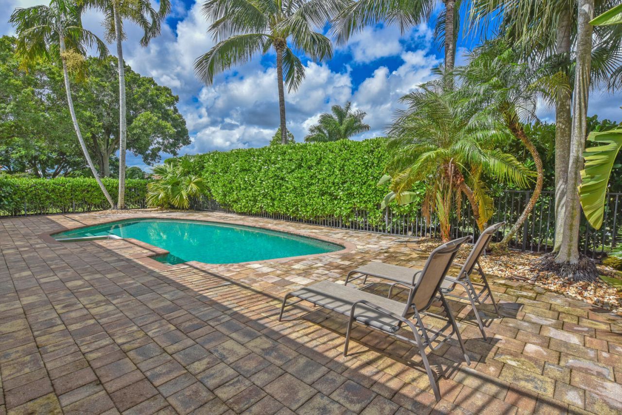 2022 Sunderland Avenue, Wellington, FL 33414 Photo