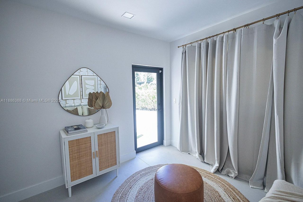 10506 SW 89 Place, Miami, FL 33176 Photo