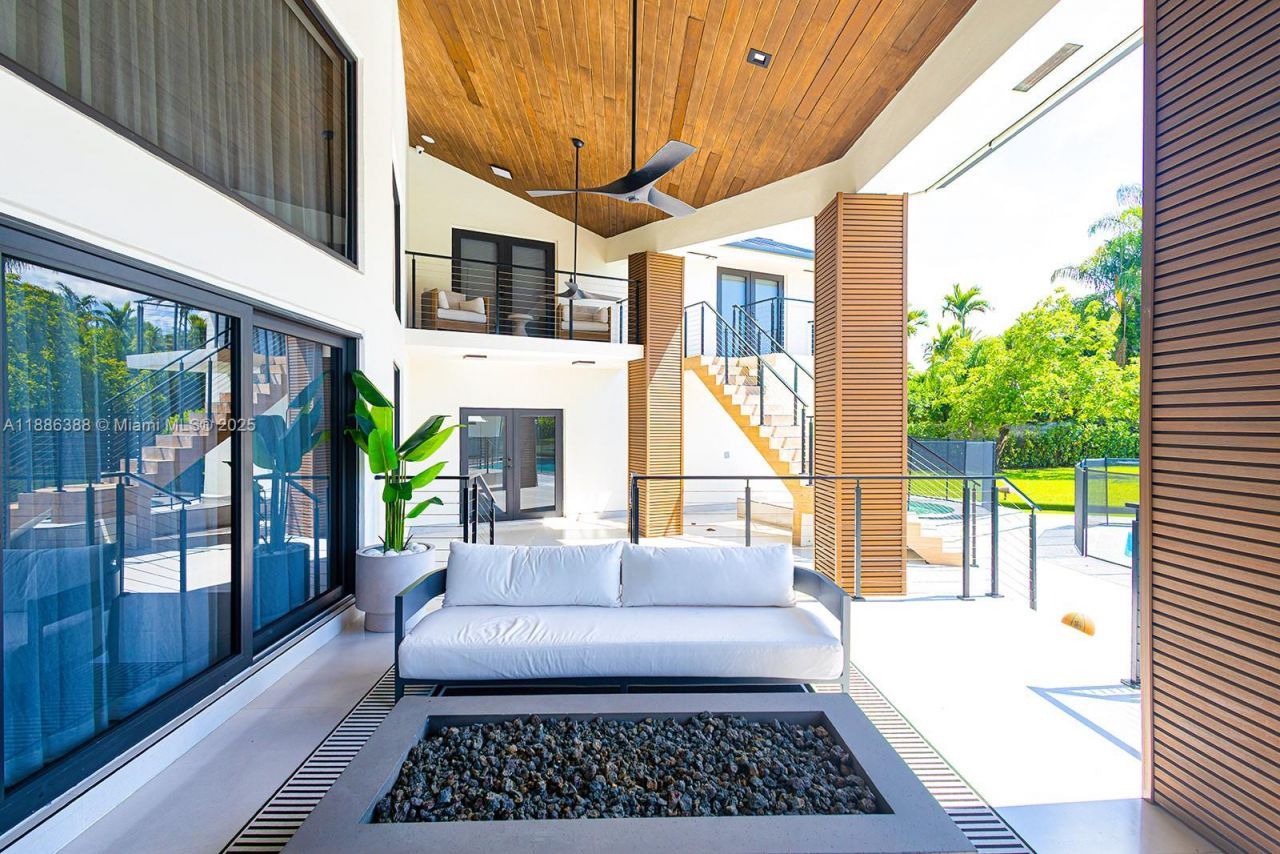 10506 SW 89 Place, Miami, FL 33176 Photo