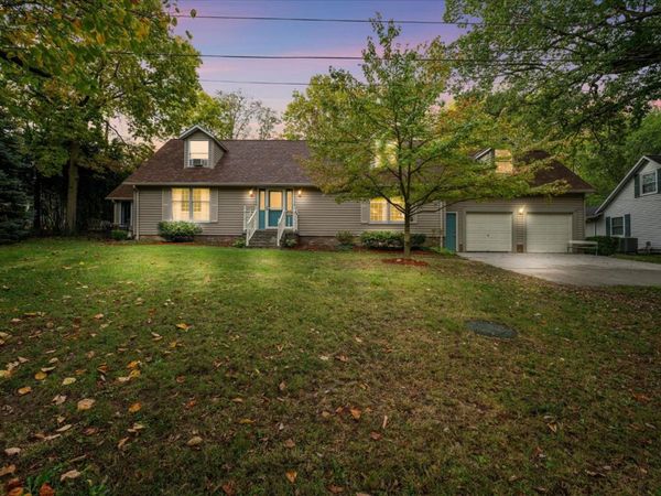 212 E Seventh Street, Lakeside, OH 43440