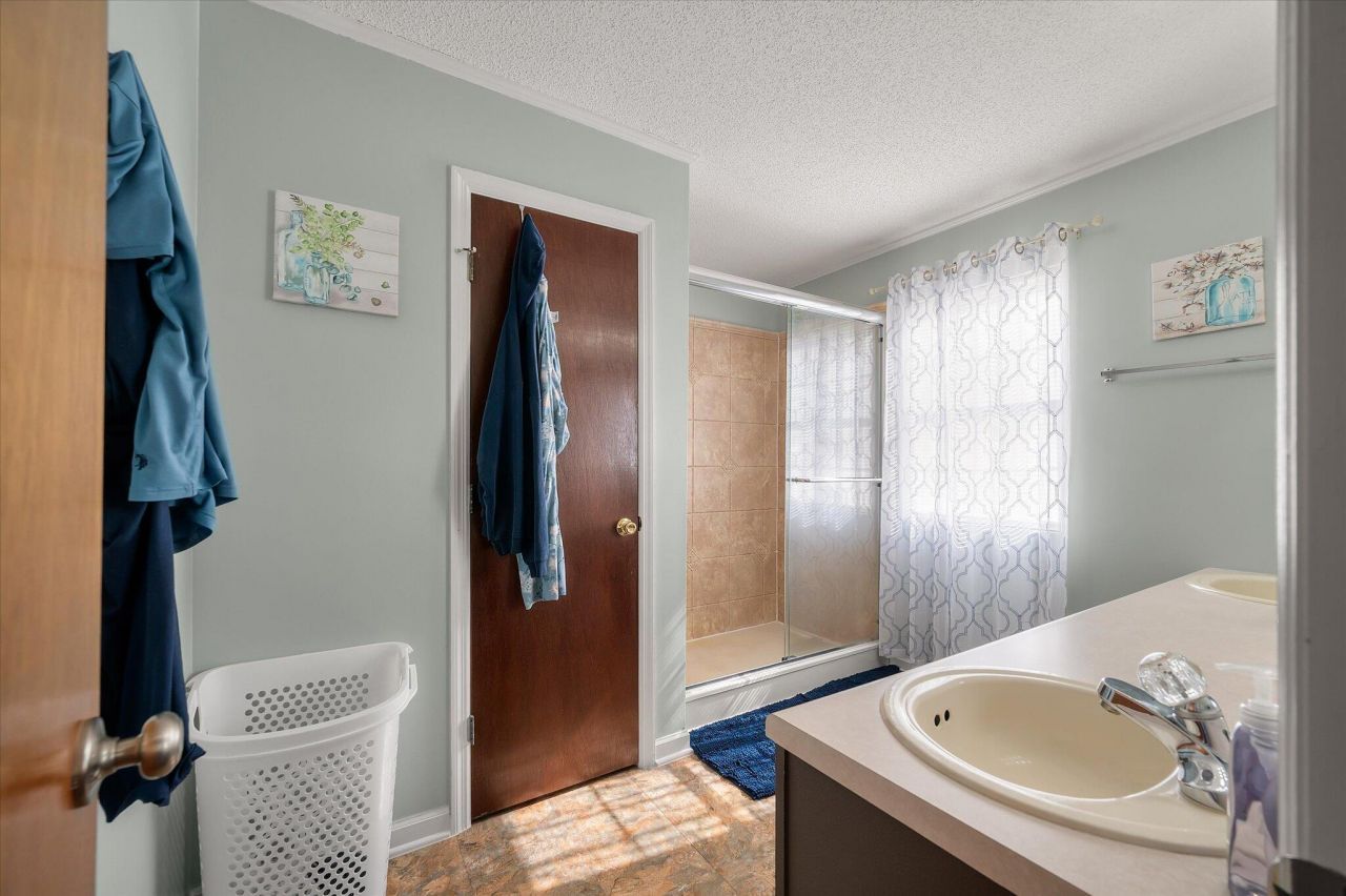 3861 State Road Photo 16