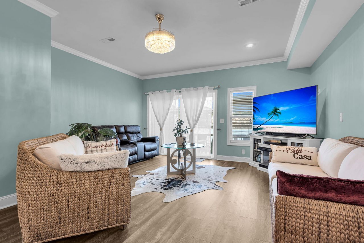 4765/4763 Arco Lane Photo 6