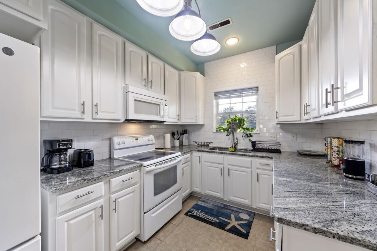 4765/4763 Arco Lane Photo 73