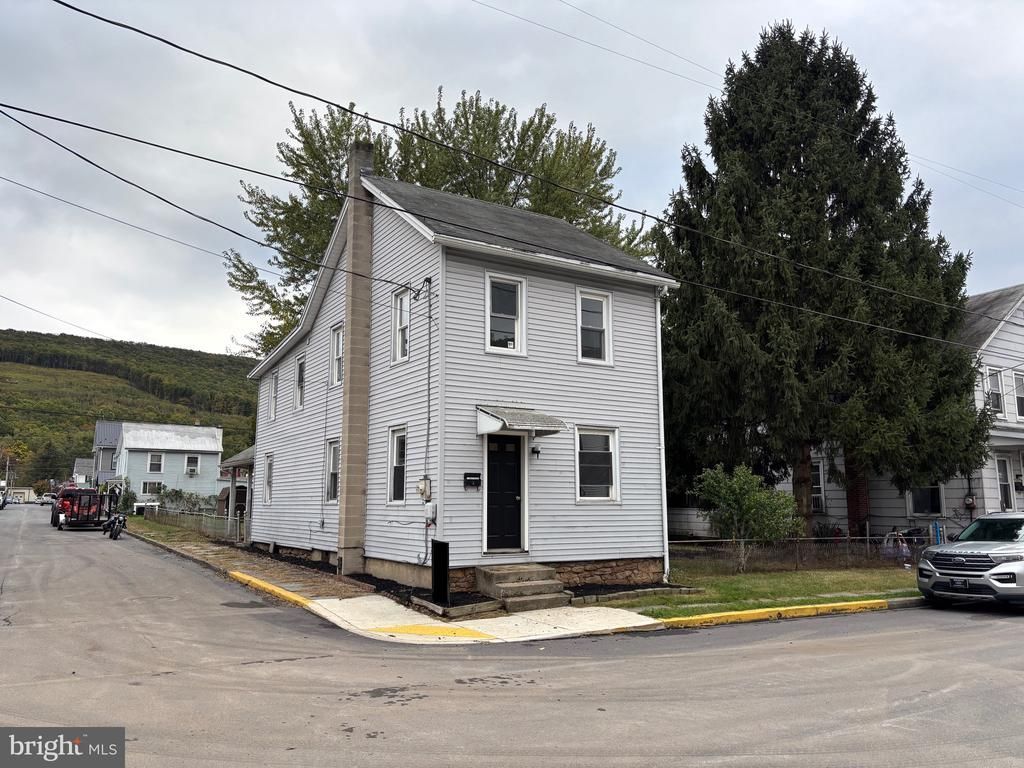 344 N 2ND STREET, LYKENS, PA 17048