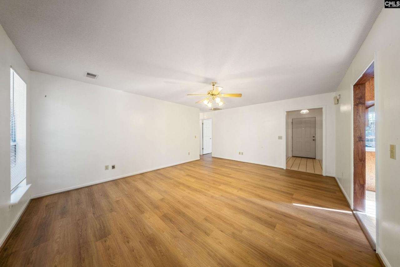 709 Riverwalk Photo 13