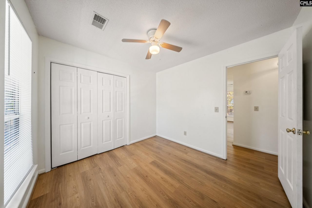 709 Riverwalk Photo 17