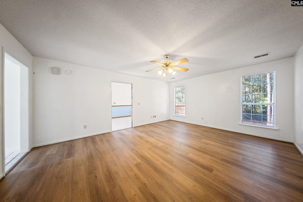 709 Riverwalk Photo 24