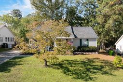 709 Riverwalk photo 4