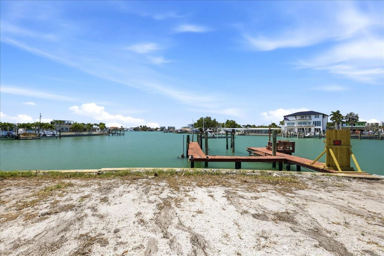 7998 1st Avenue S, Saint Petersburg, FL 33707 Photo
