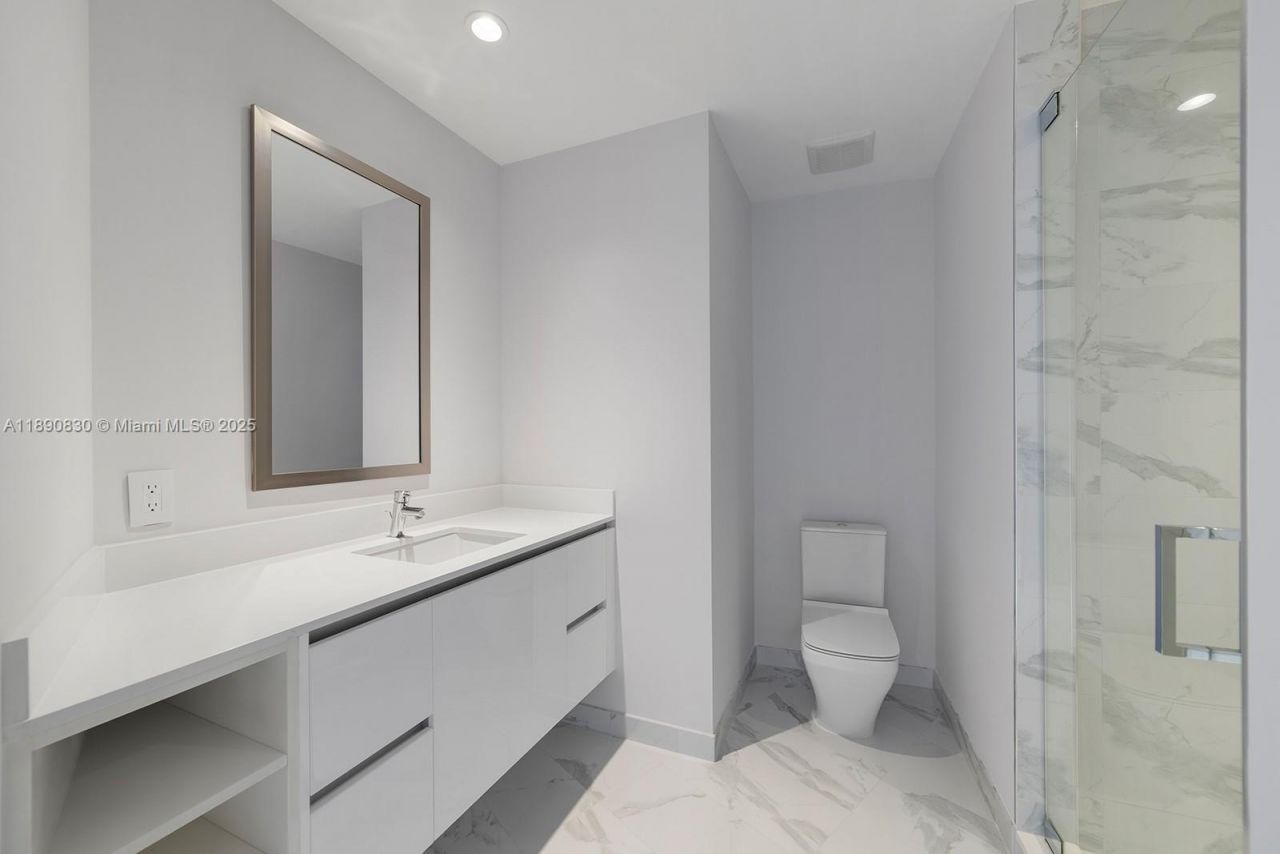 851 NE 1st Ave, Unit 4401/4402, Miami, FL 33132 Photo