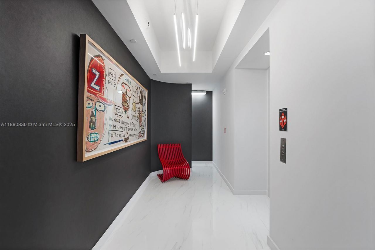 851 NE 1st Ave, Unit 4401/4402, Miami, FL 33132 Photo