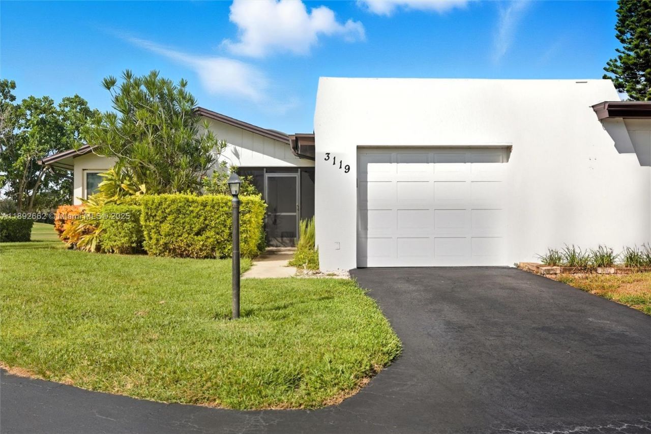 3119 Boca Ciega Drive, Naples, FL 34112 Main Photo