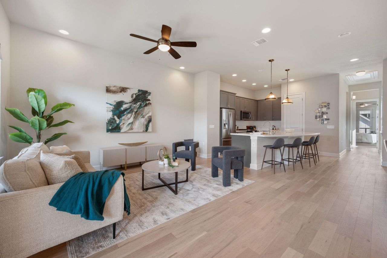 2510 Doc Reeves St, Austin, TX 78723 Main Photo