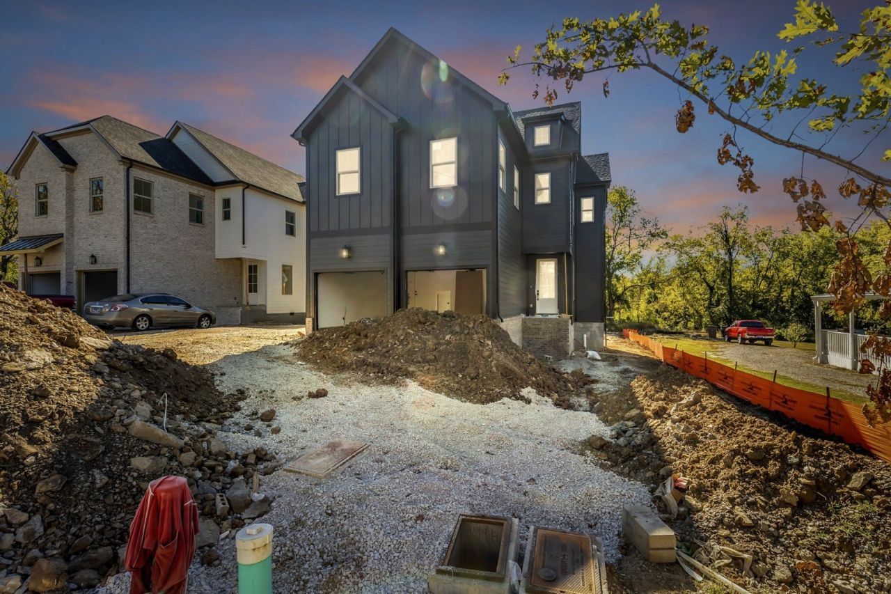 3199a Doak Ave, Nashville, TN 37218 Main Photo