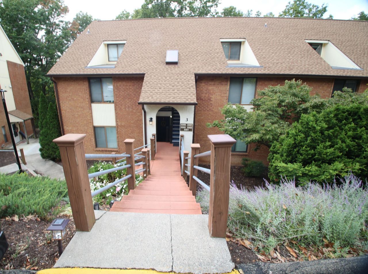 3351 Forest Ridge Rd, Roanoke, VA 24018 Main Photo