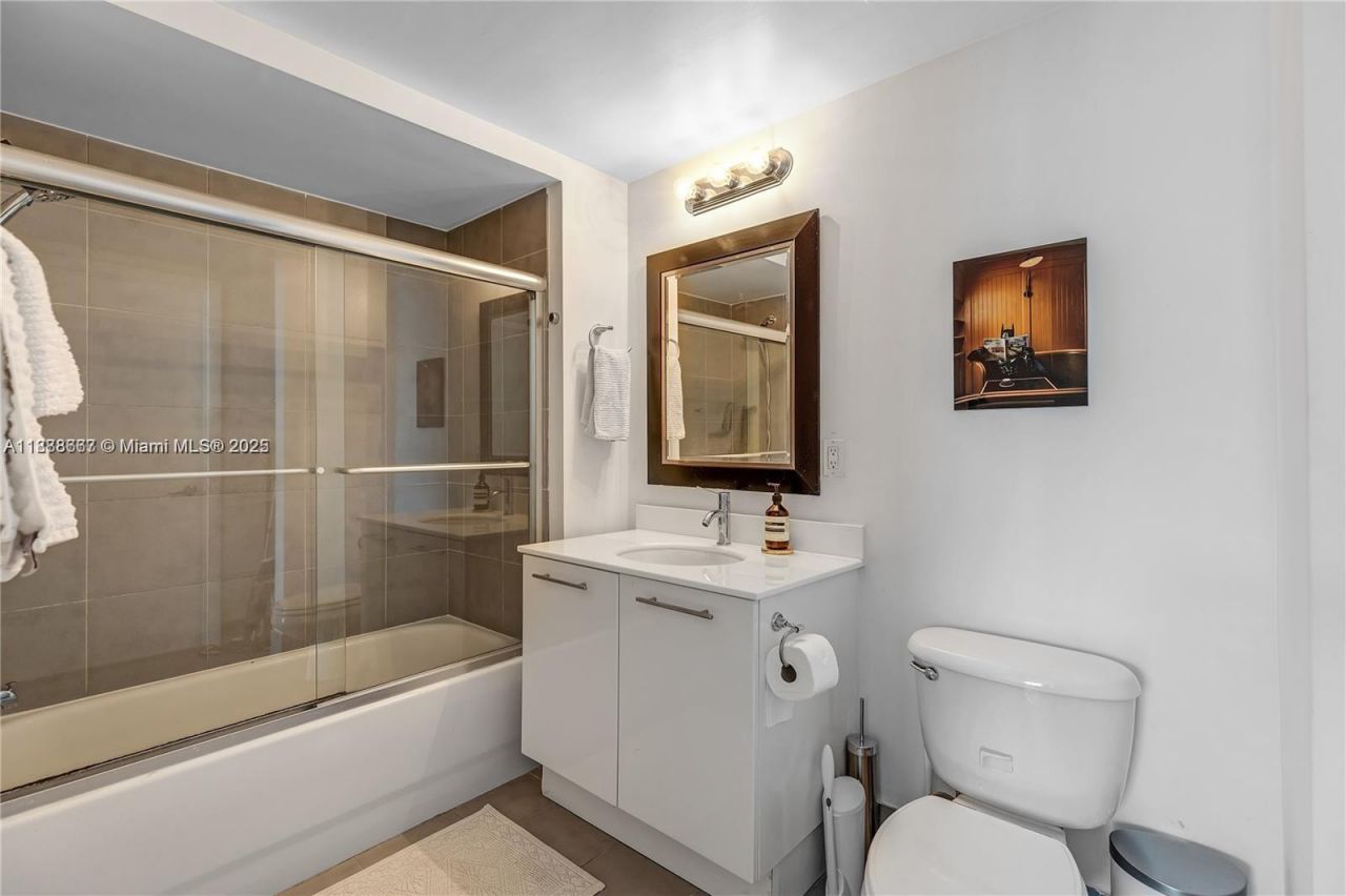 92 SW 3rd St, Unit 3012, Miami, FL 33130 Photo