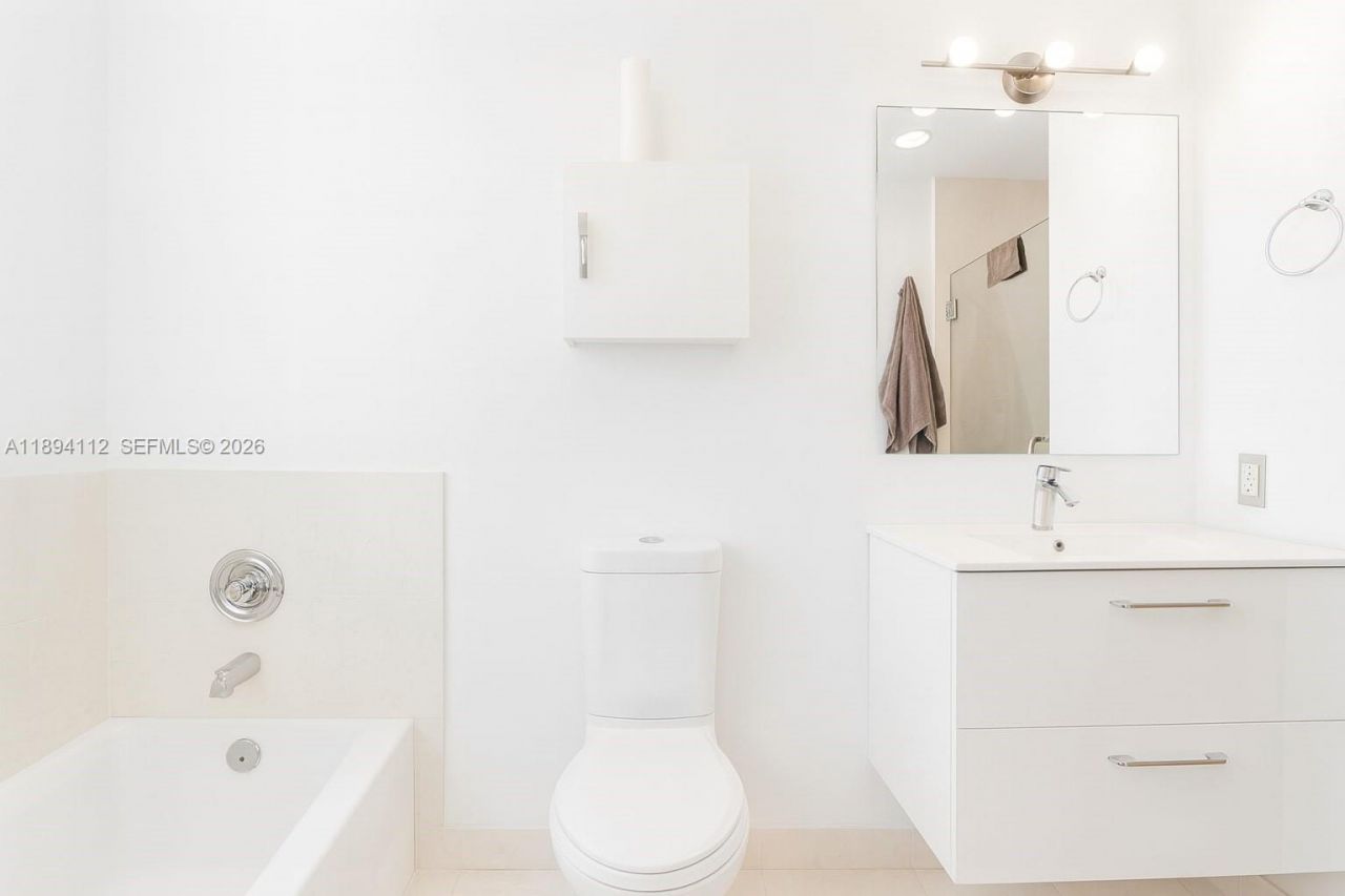 60 SW 13th St, Unit 2500, Miami, FL 33130 Photo