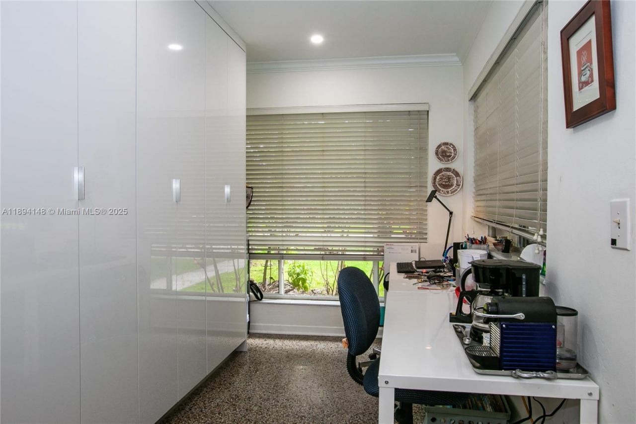 8031 SW 98th Ter, Miami, FL 33156 Photo