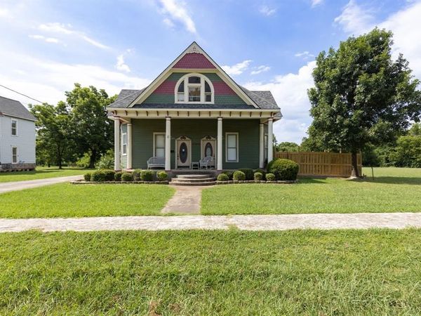 404 E Main Street, Ladonia, TX 75449