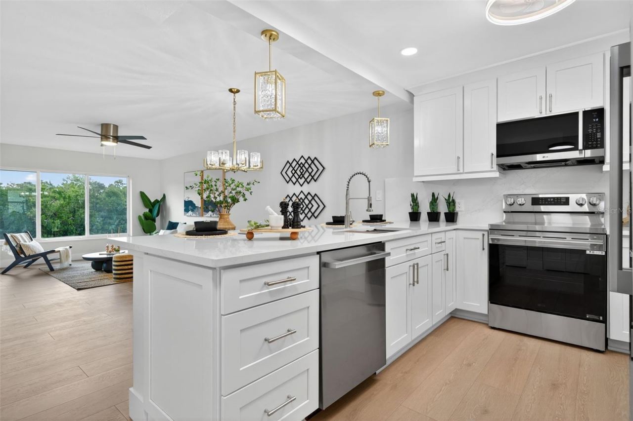 4540 Gulf Of Mexico Drive, Unit 204, Longboat Key, FL 34228 Photo