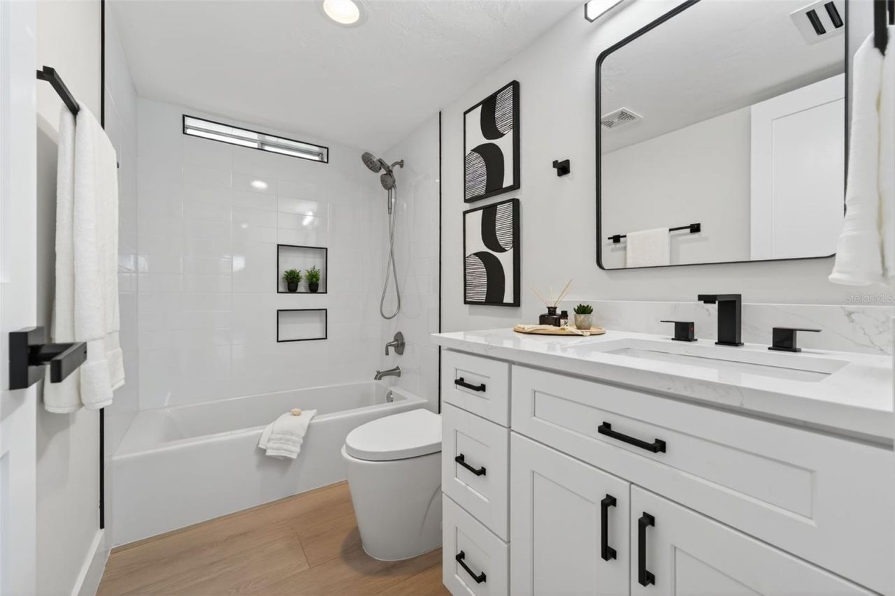 4540 Gulf Of Mexico Drive, Unit 204, Longboat Key, FL 34228 Photo