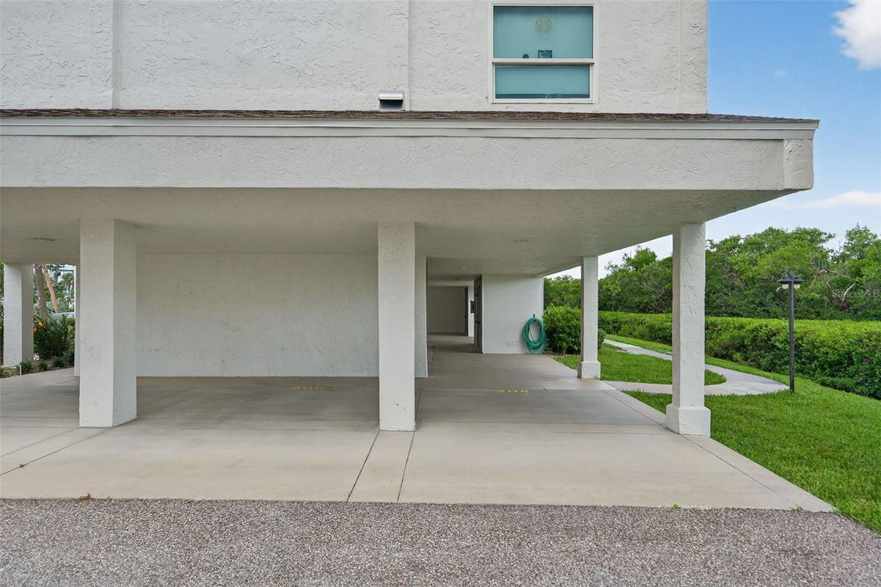4540 Gulf Of Mexico Drive, Unit 204, Longboat Key, FL 34228 Photo