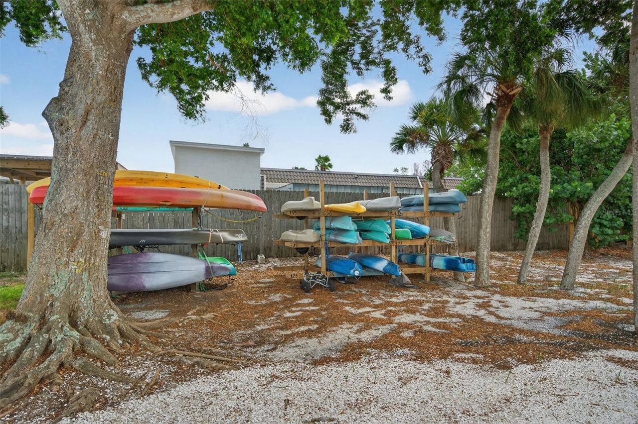 4540 Gulf Of Mexico Drive, Unit 204, Longboat Key, FL 34228 Photo