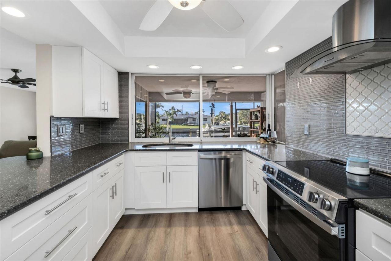 517 Belvedere Court, Punta Gorda, FL 33950 Photo