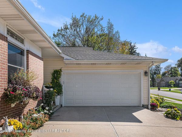 7119 Ravenna Trail, Lansing, MI 48917