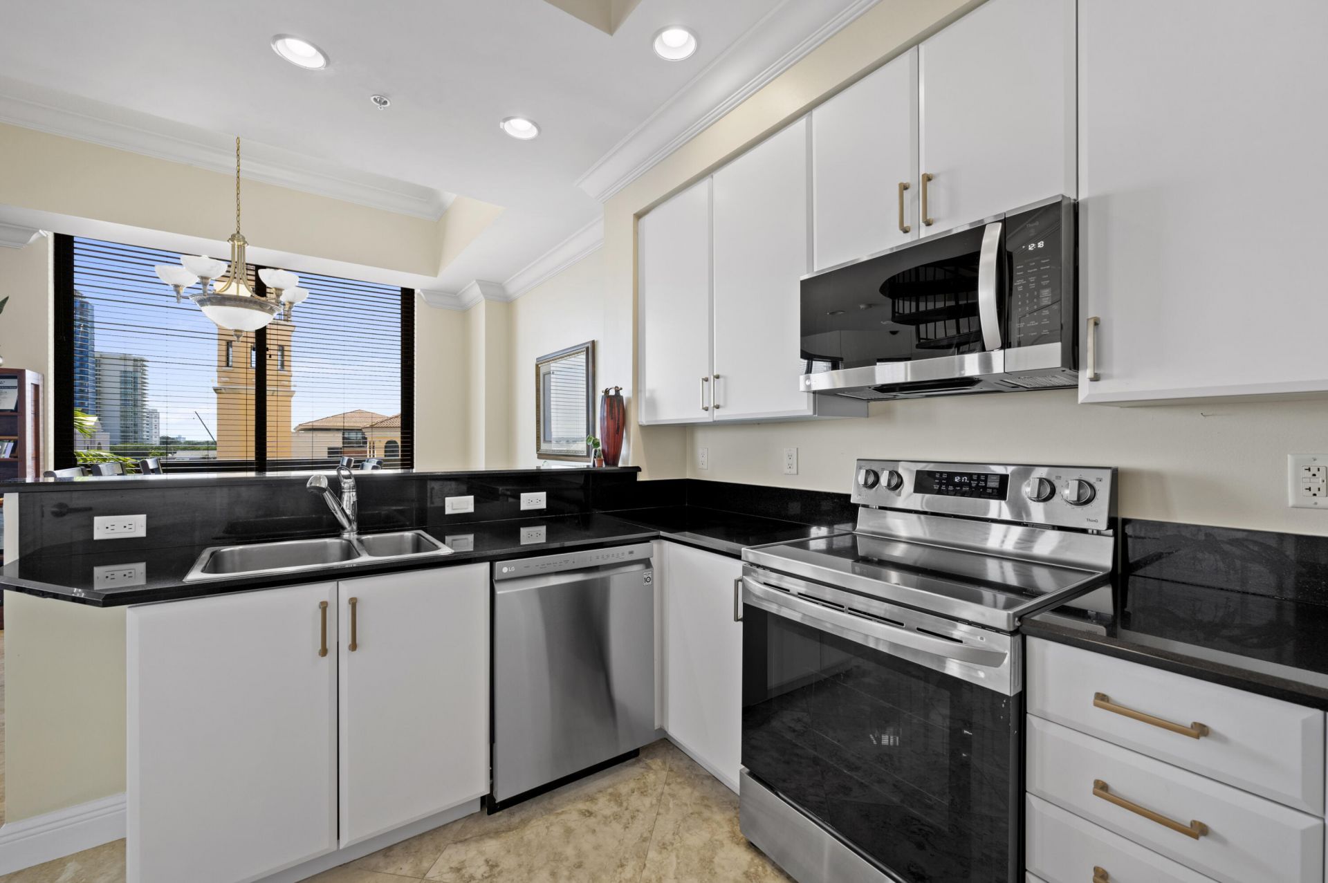 801 S Olive Avenue, Unit 416, West Palm Beach, FL 33401 Photo