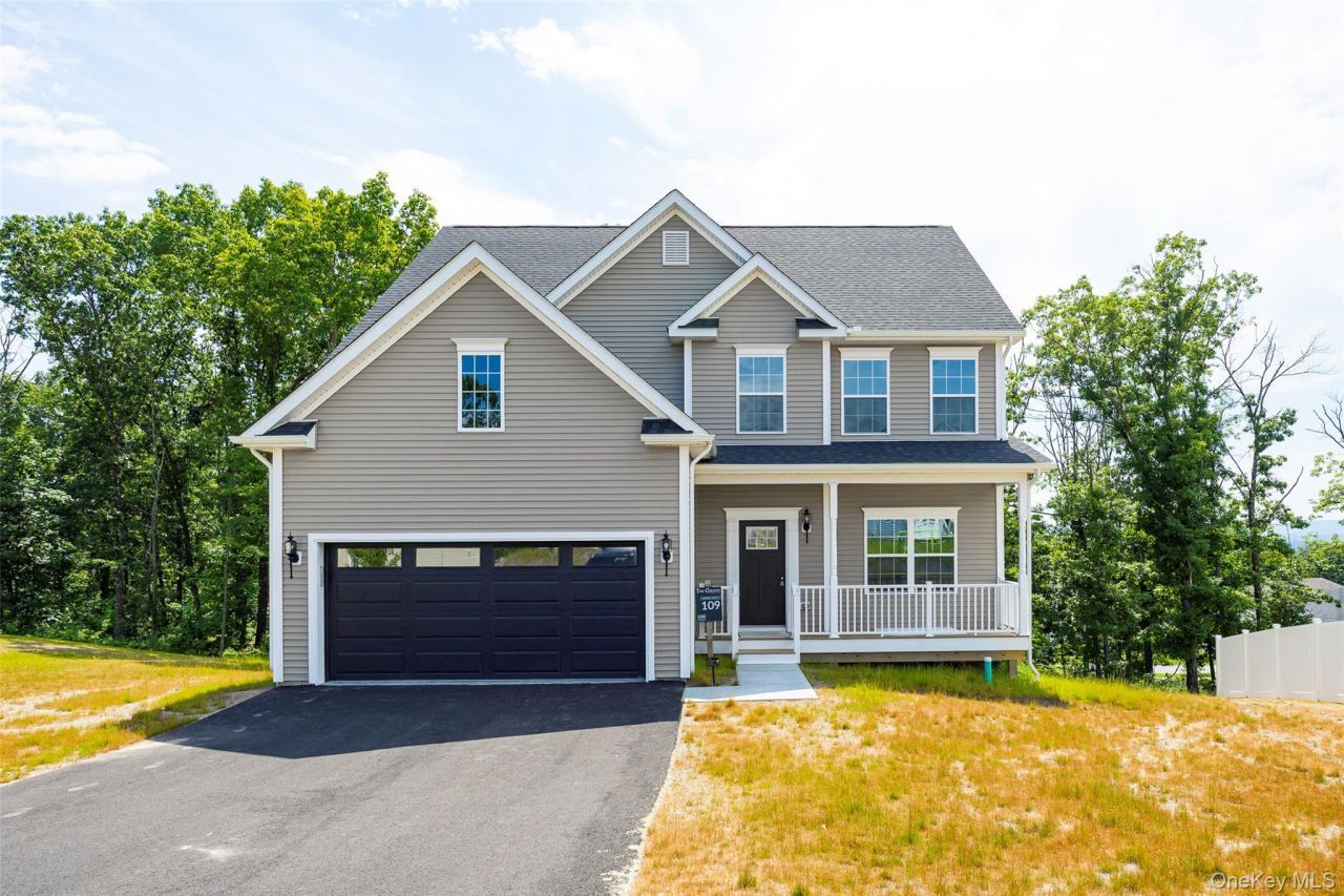 2 Merrywood Road, Wappingers Falls, NY 12590 Main Photo