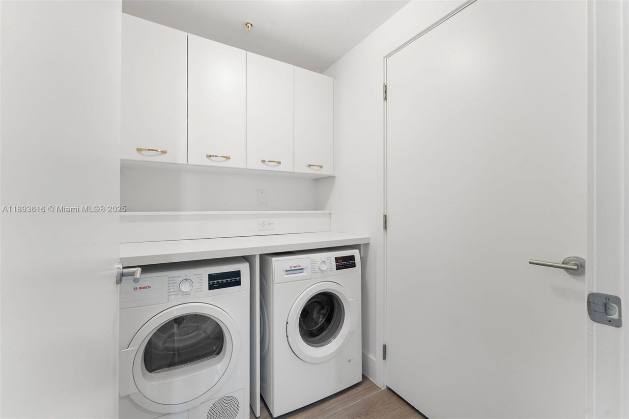 6899 Collins Ave, Unit 2601, Miami Beach, FL 33141 Photo