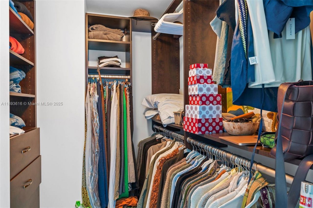 6899 Collins Ave, Unit 2601, Miami Beach, FL 33141 Photo