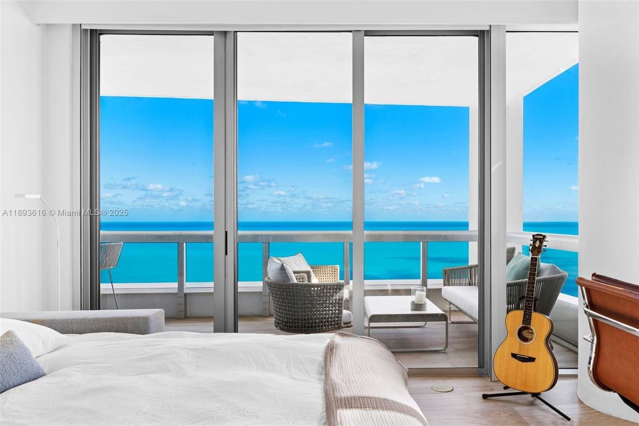 6899 Collins Ave, Unit 2601, Miami Beach, FL 33141 Photo