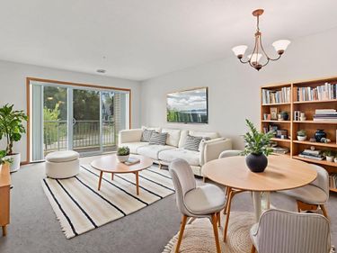 2231 Penn Place, Unit 209, North Saint Paul, MN 55109