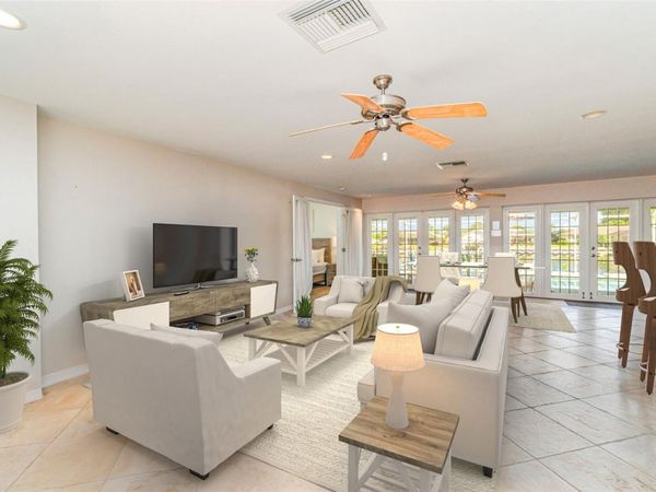 2019 SE 28TH TERRACE, CAPE CORAL, FL 33904