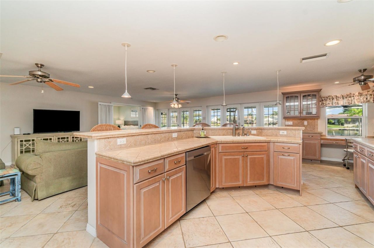 2019 SE 28th Terrace, Cape Coral, FL 33904 Photo