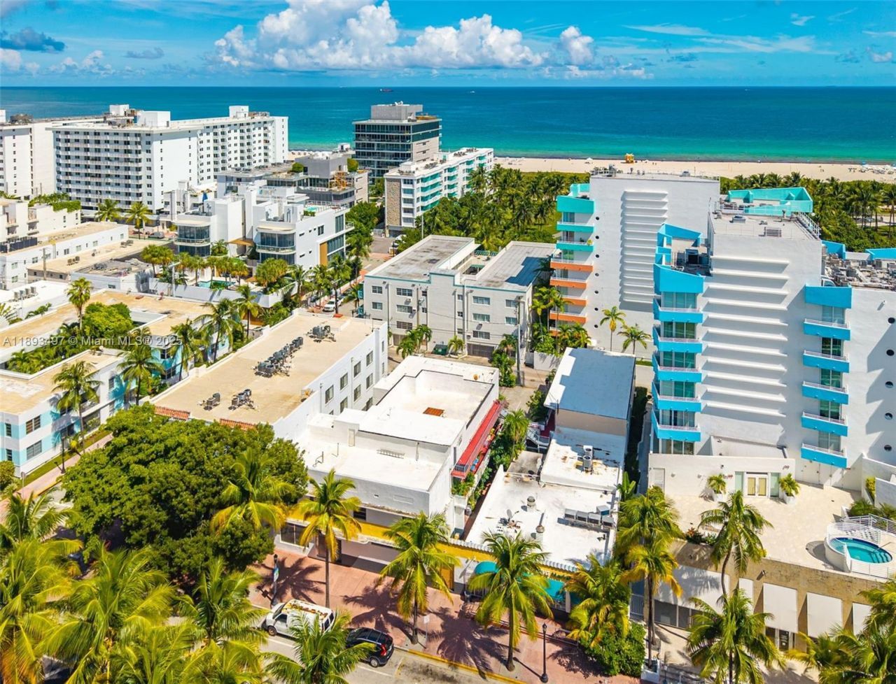 249 Collins Ave, Miami Beach, FL 33139 Photo