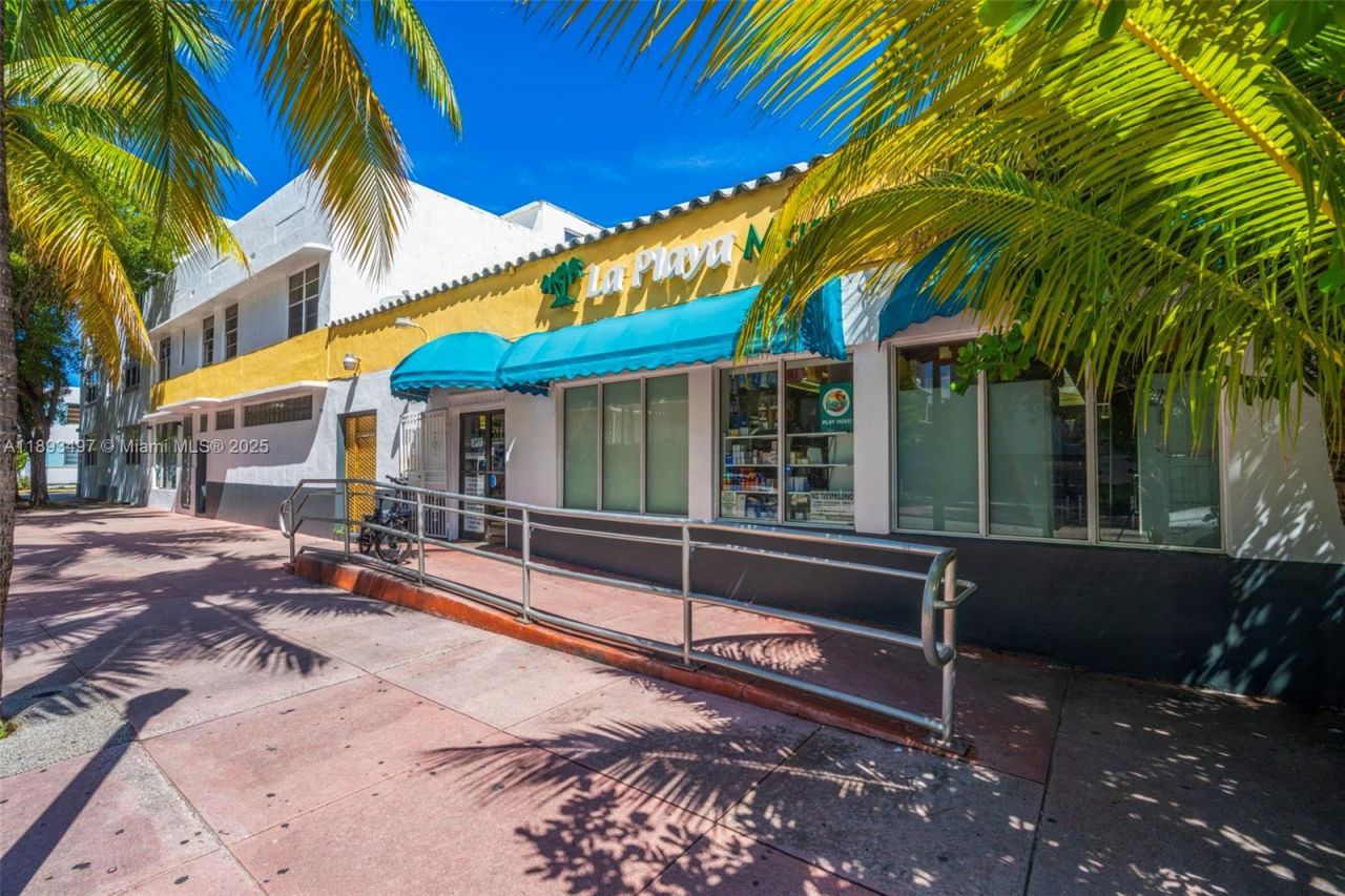 249 Collins Ave, Miami Beach, FL 33139 Photo