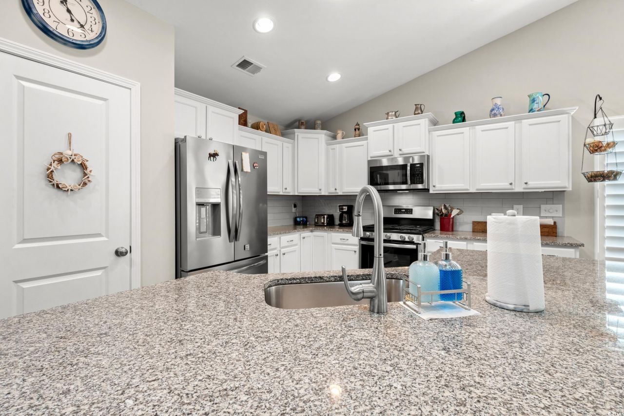 3721 Park Pointe Ave. Photo 11