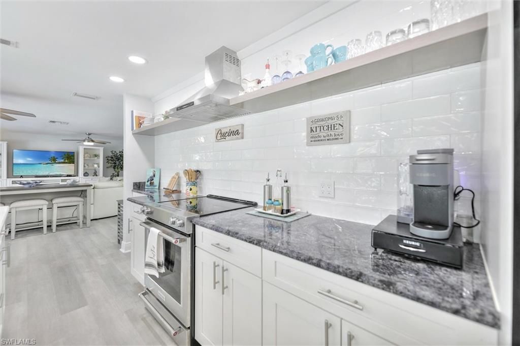 930 Lindgren Blvd, Sanibel, FL 33957 Photo