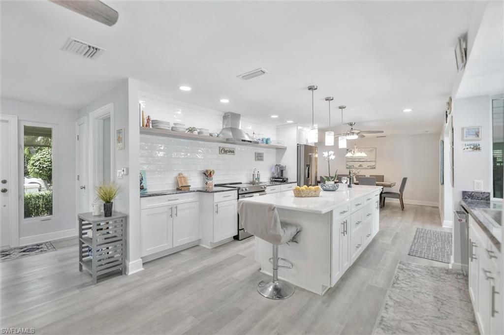 930 Lindgren Blvd, Sanibel, FL 33957 Photo