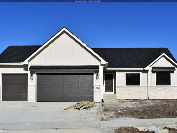 2306 Heritage Lane, Iowa Falls, IA 50126