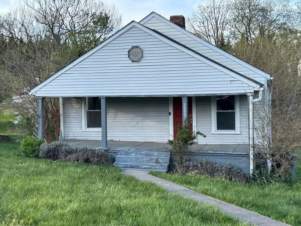 5003 Victoria ST NW, Roanoke, VA 24017