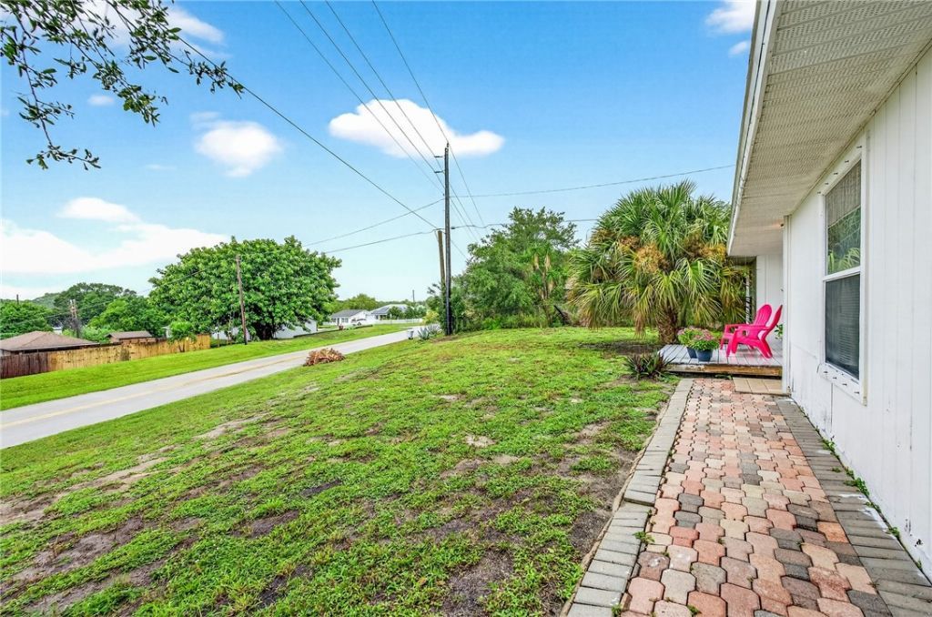 1356 2nd Road Sw, Vero Beach, FL 32962 Photo
