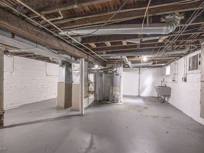 4233 Valley Road, Cleveland, OH 44109 Photo 32