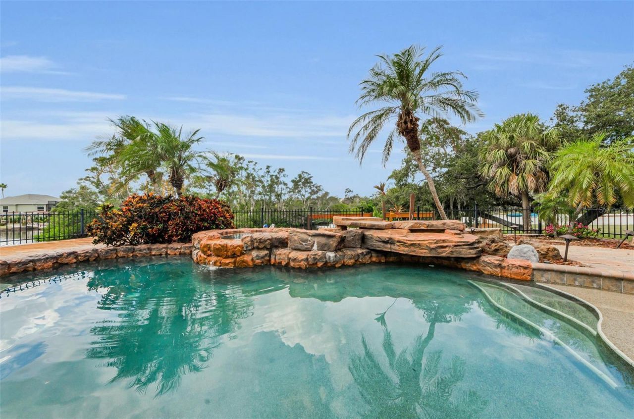 3143 Pineview Drive, Holiday, FL 34691 Photo