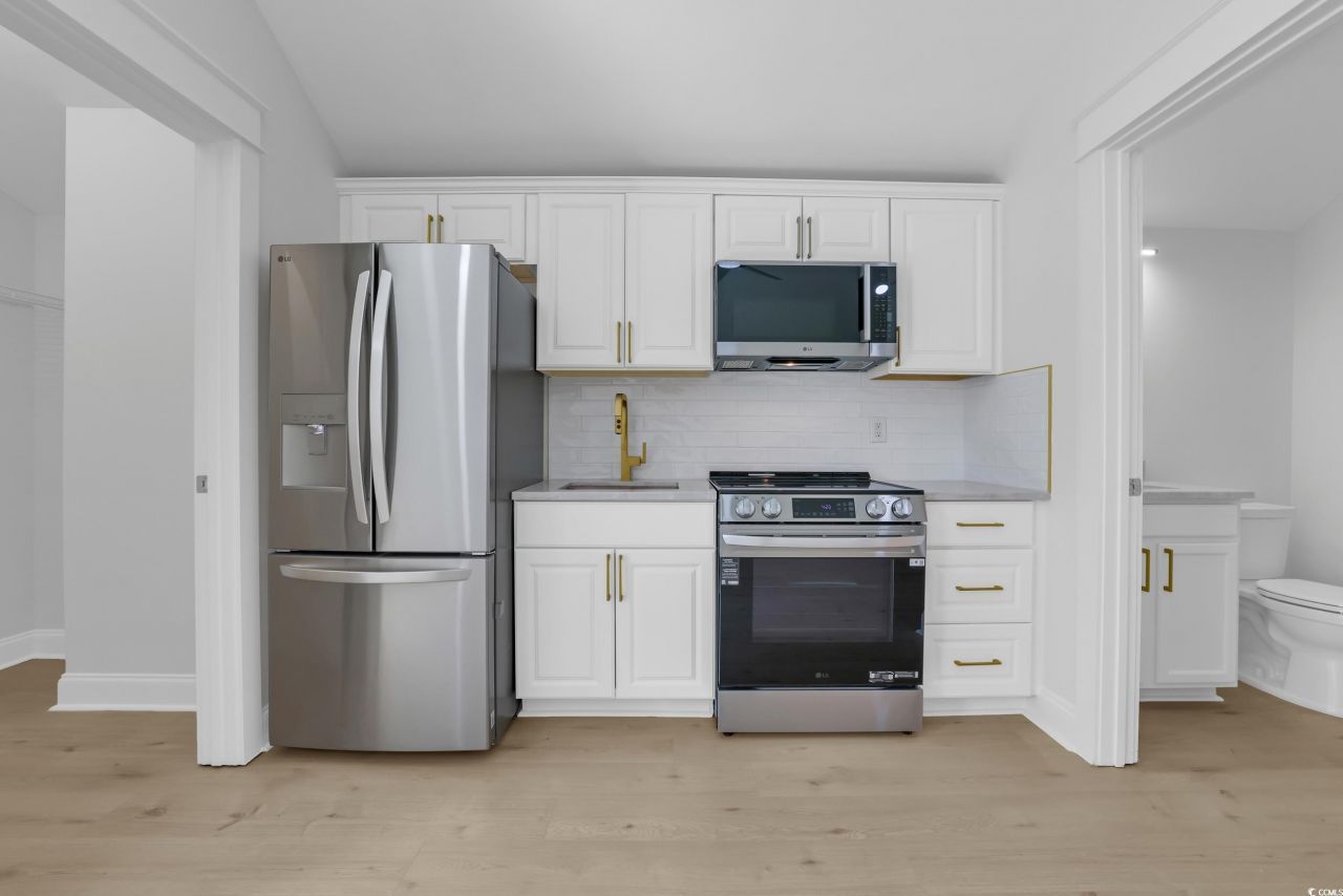 3385 Pampas Dr. Photo 32