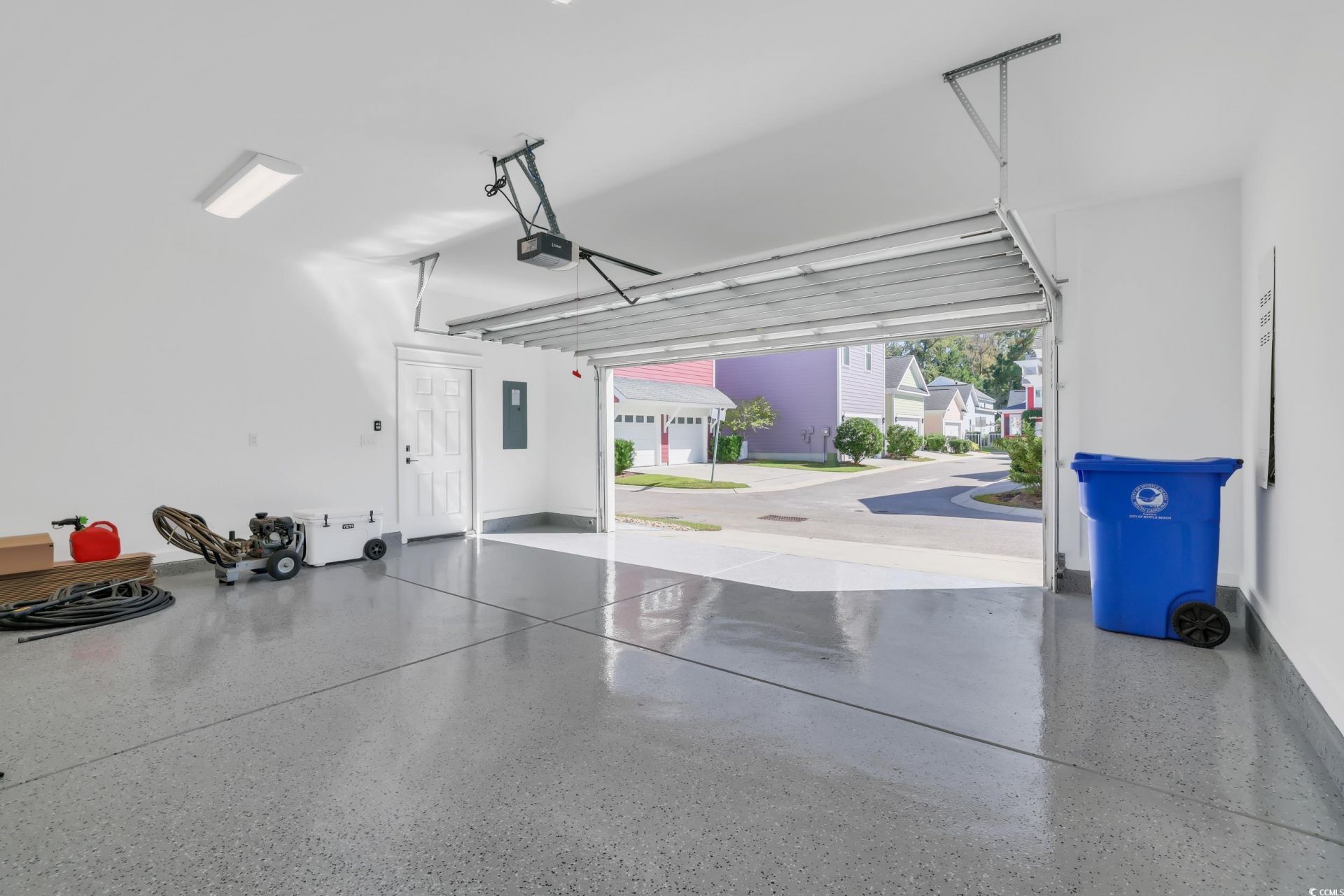 3385 Pampas Dr. Photo 43